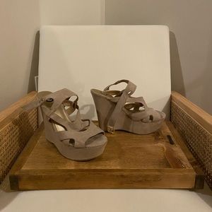 G By Guess Hizza Wedges